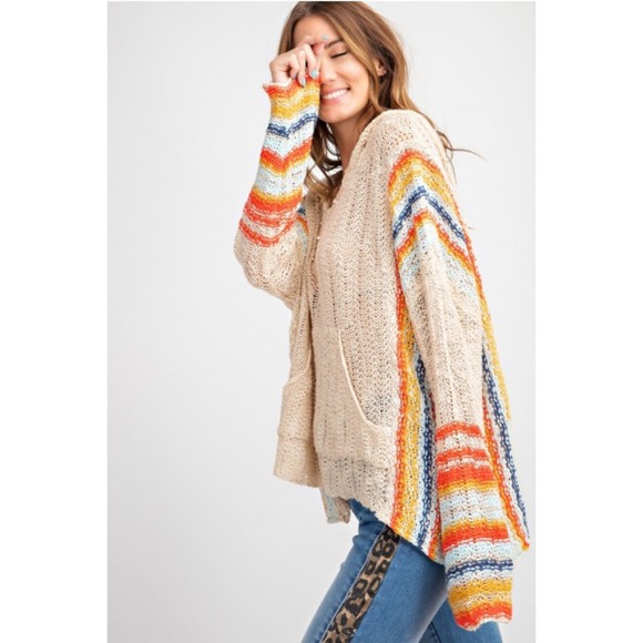 Hooded knitted pullover - Picture 6 of 8